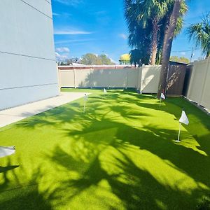 Holiday Inn Express & Suites Tampa Stadium - Airport Area By Ihg